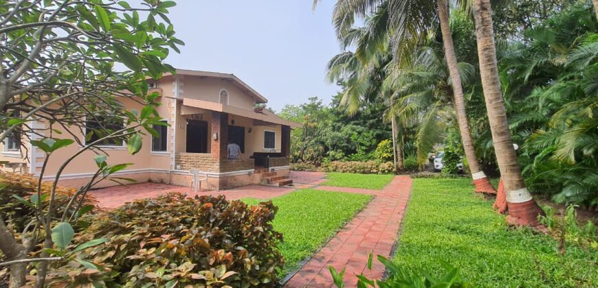 Old style Bungalow In Awas Alibag
