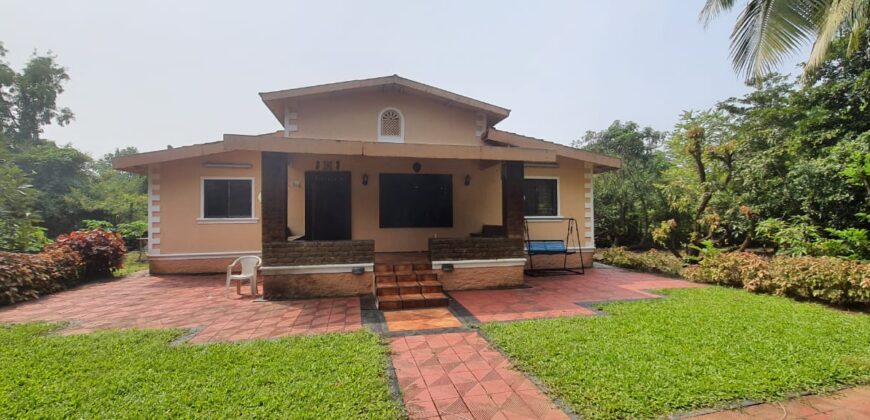 Old style Bungalow In Awas Alibag
