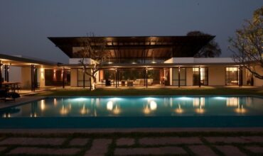 Luxury Villa In Alibaug