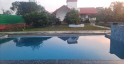 Bungalow with pool in Alibaug