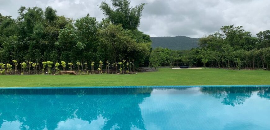 Beautiful Mountain View Villa In Alibaug