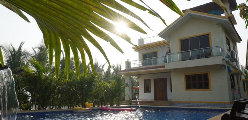 Bungalow with pool In Zirad Alibaug